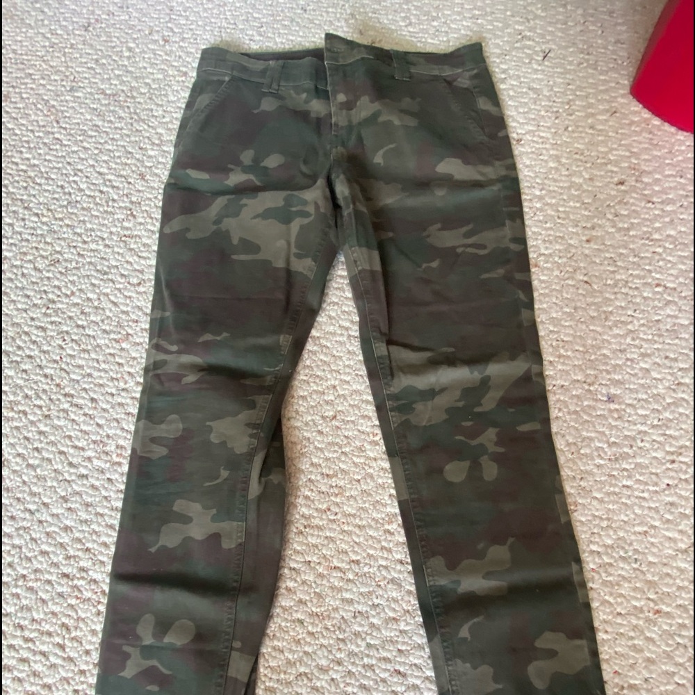 Sanctuary camouflage Pants. Women’s Size 29